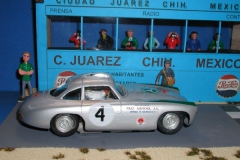 2006_carpanameric_red_629.jpg